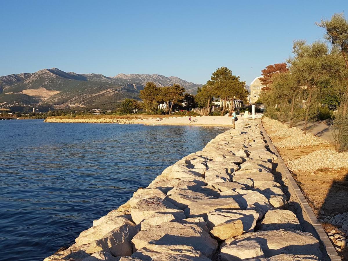 Apartments Mali Raj Vranjic Экстерьер фото