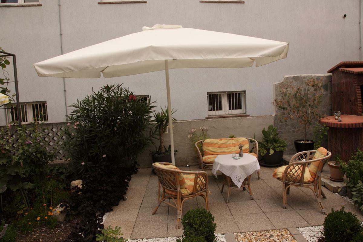 Apartments Mali Raj Vranjic Экстерьер фото